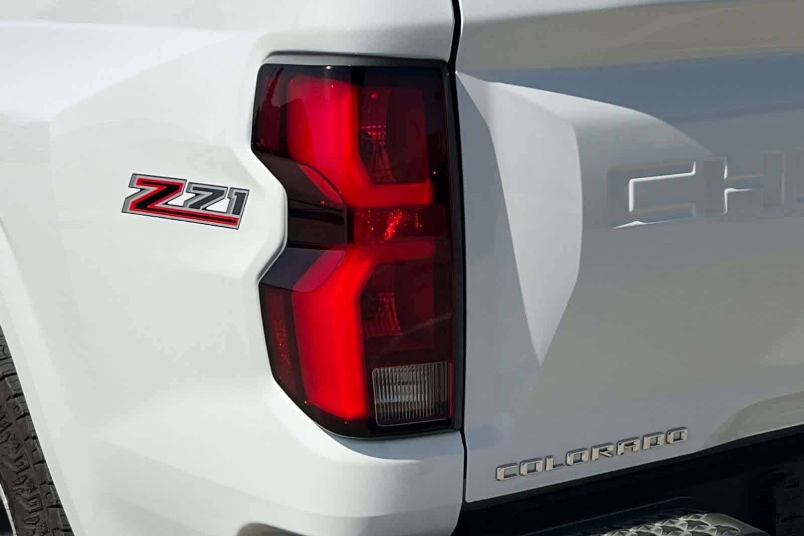 Thumbnail: 2024 Chevrolet Colorado - 13