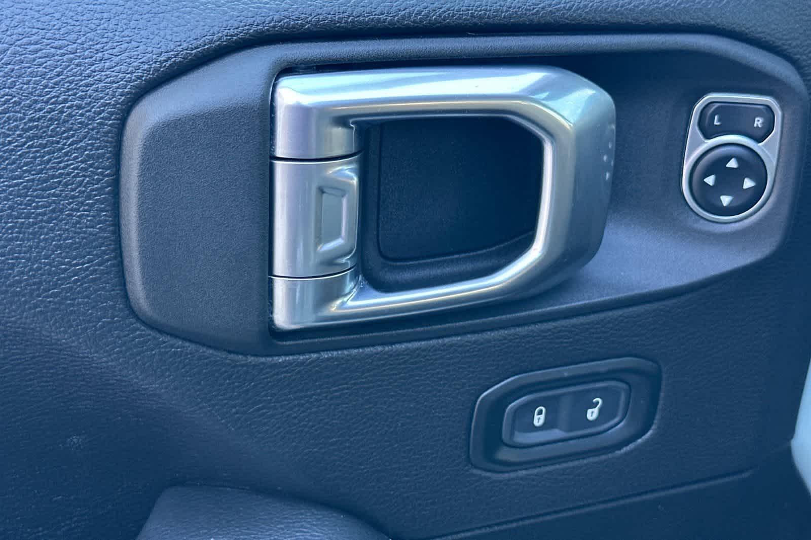 Thumbnail: 2023 Jeep Wrangler - 14