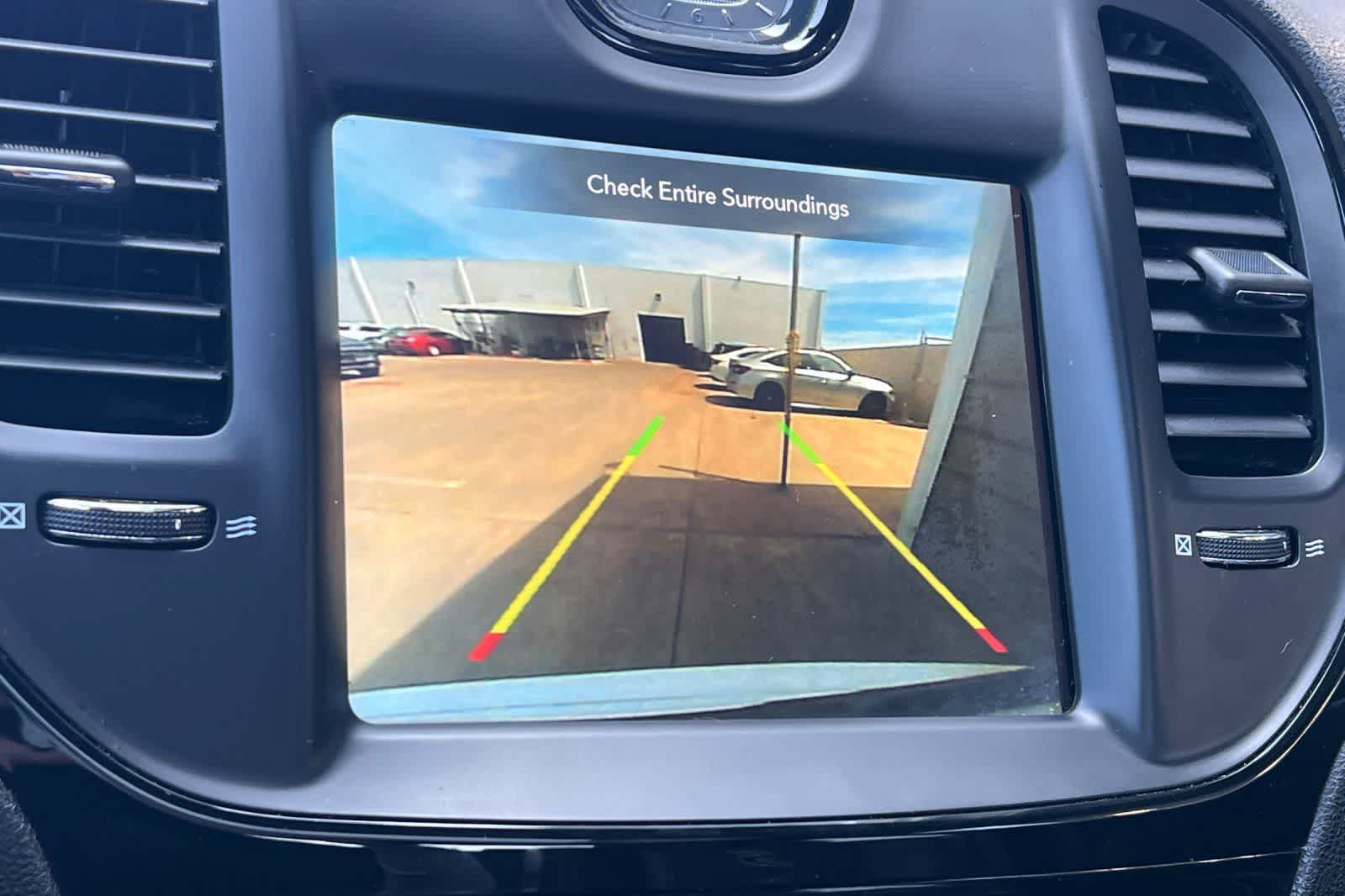 Thumbnail: 2023 Chrysler 300 - 21