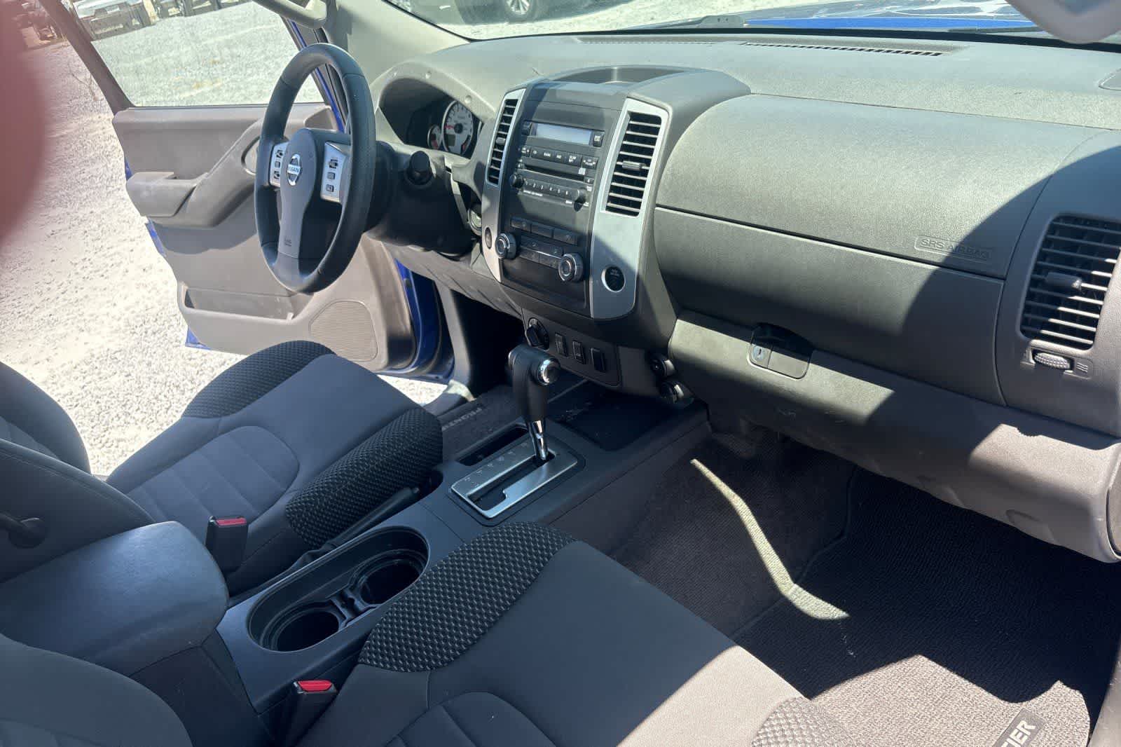 Thumbnail: 2012 Nissan Frontier - 17