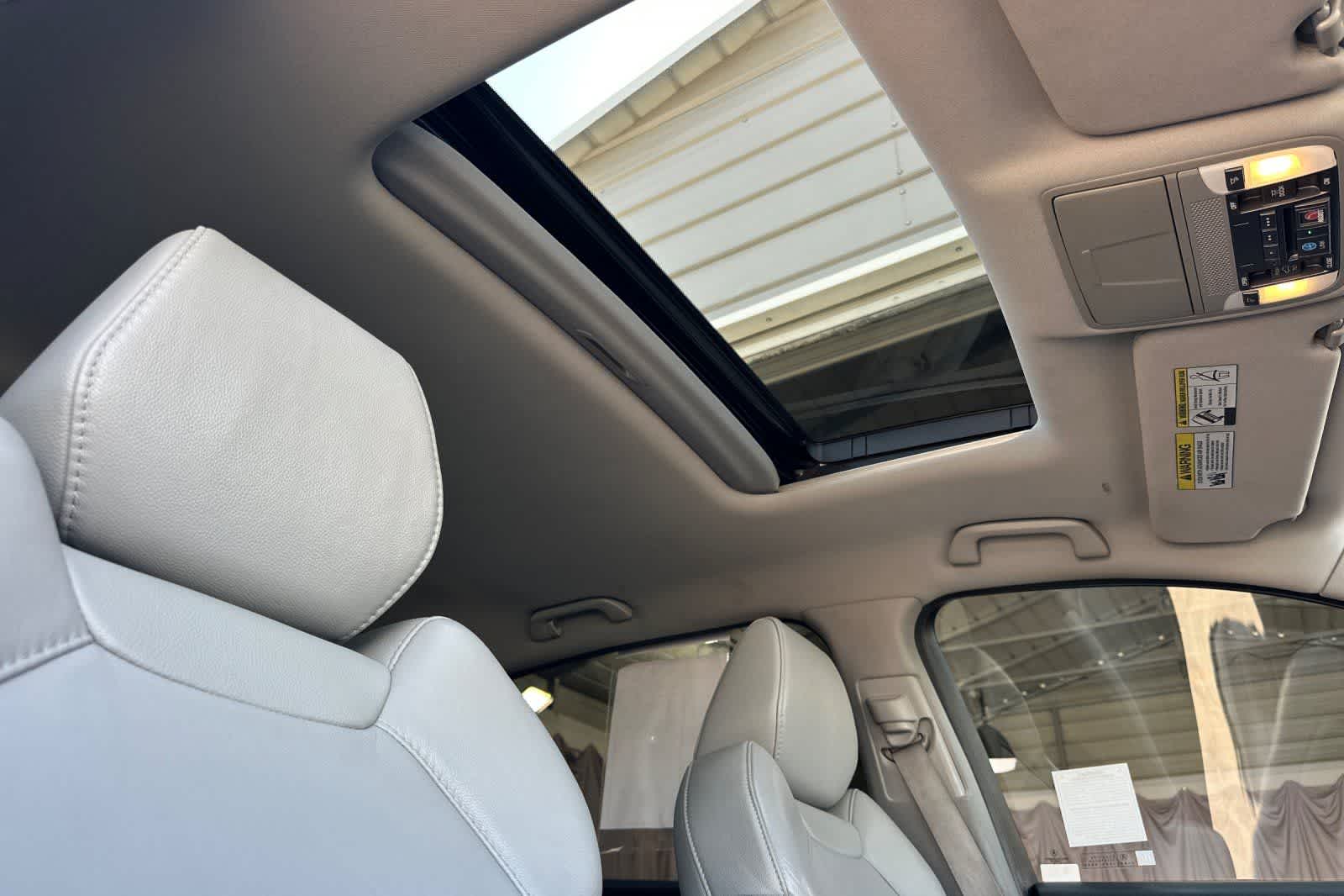 Thumbnail: 2014 Acura MDX - 21