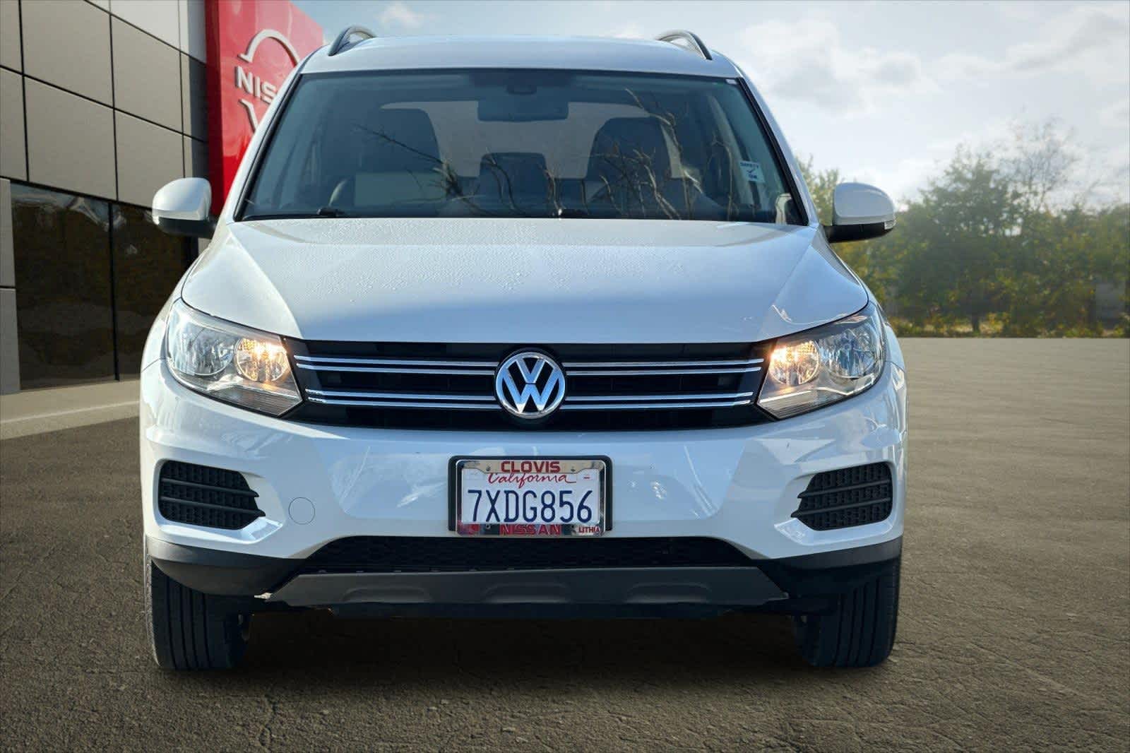 Thumbnail: 2017 Volkswagen Tiguan - 11