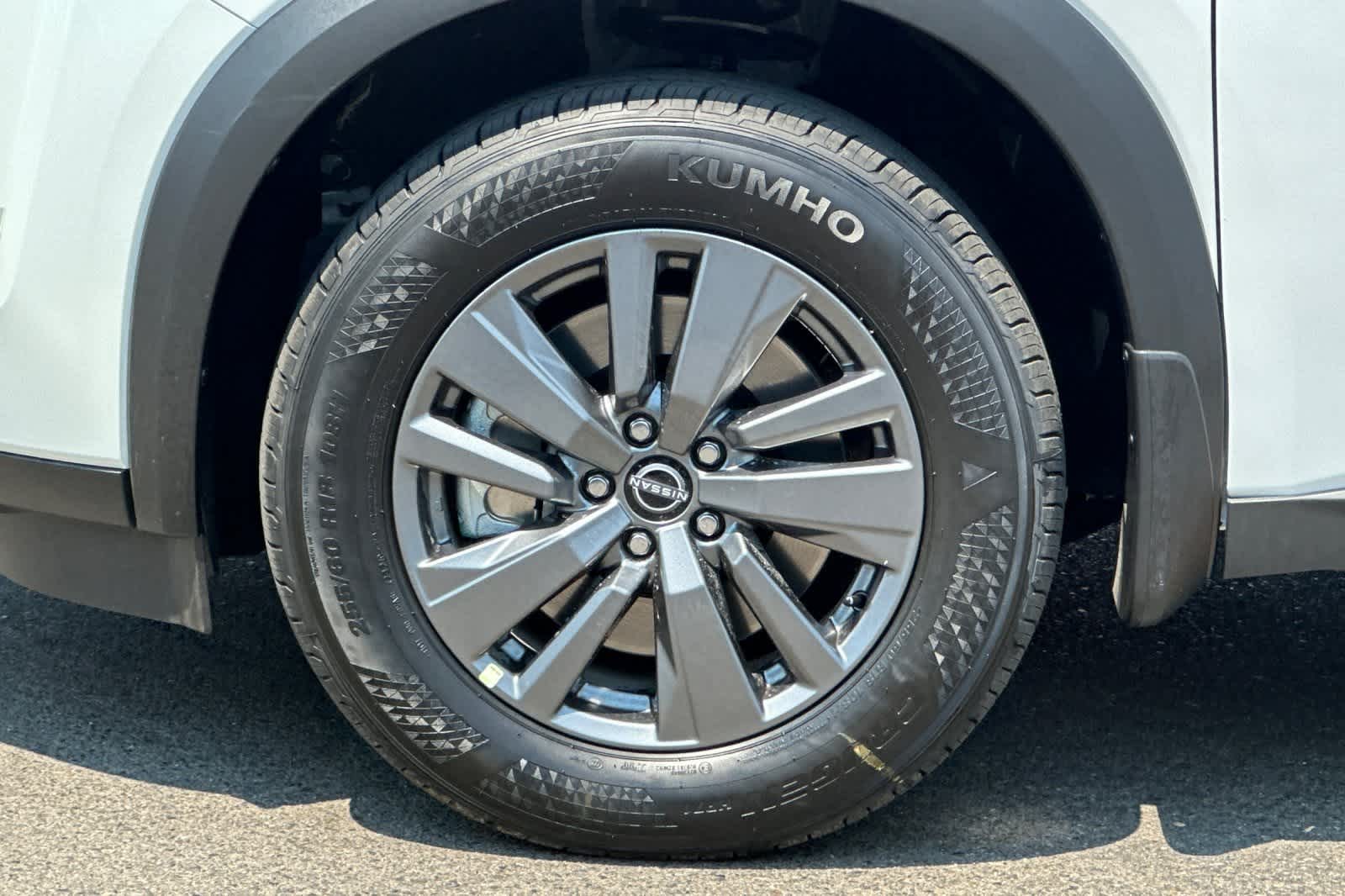 Thumbnail: 2025 Nissan Pathfinder - 32