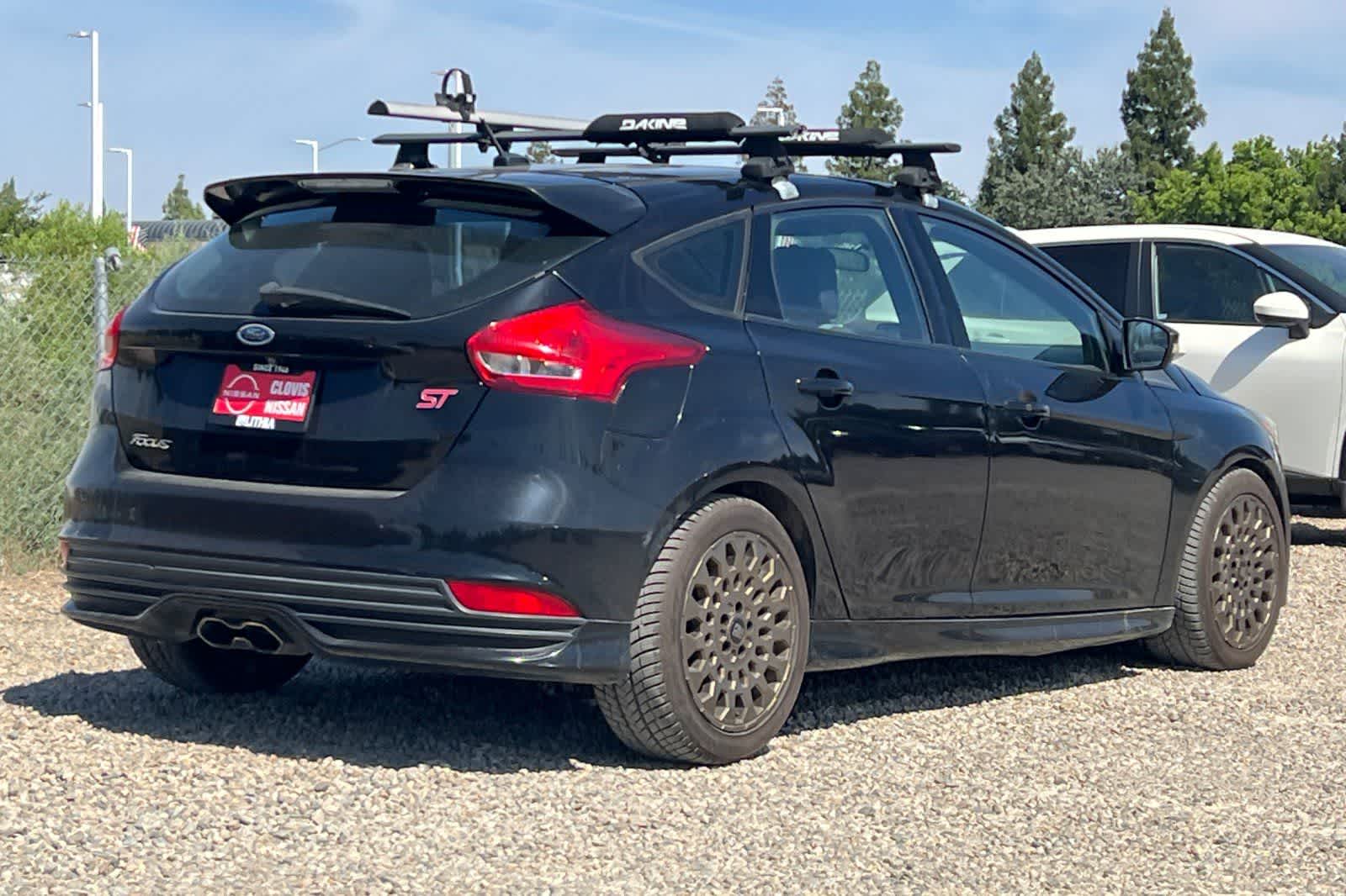 Thumbnail: 2016 Ford Focus - 3