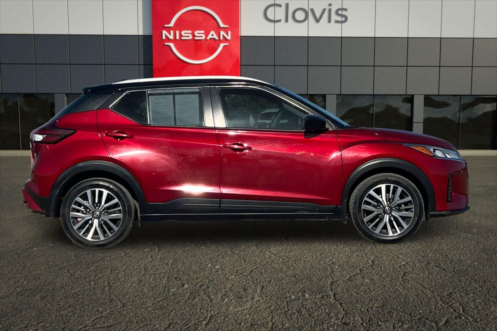 Thumbnail: 2023 Nissan Kicks - 9