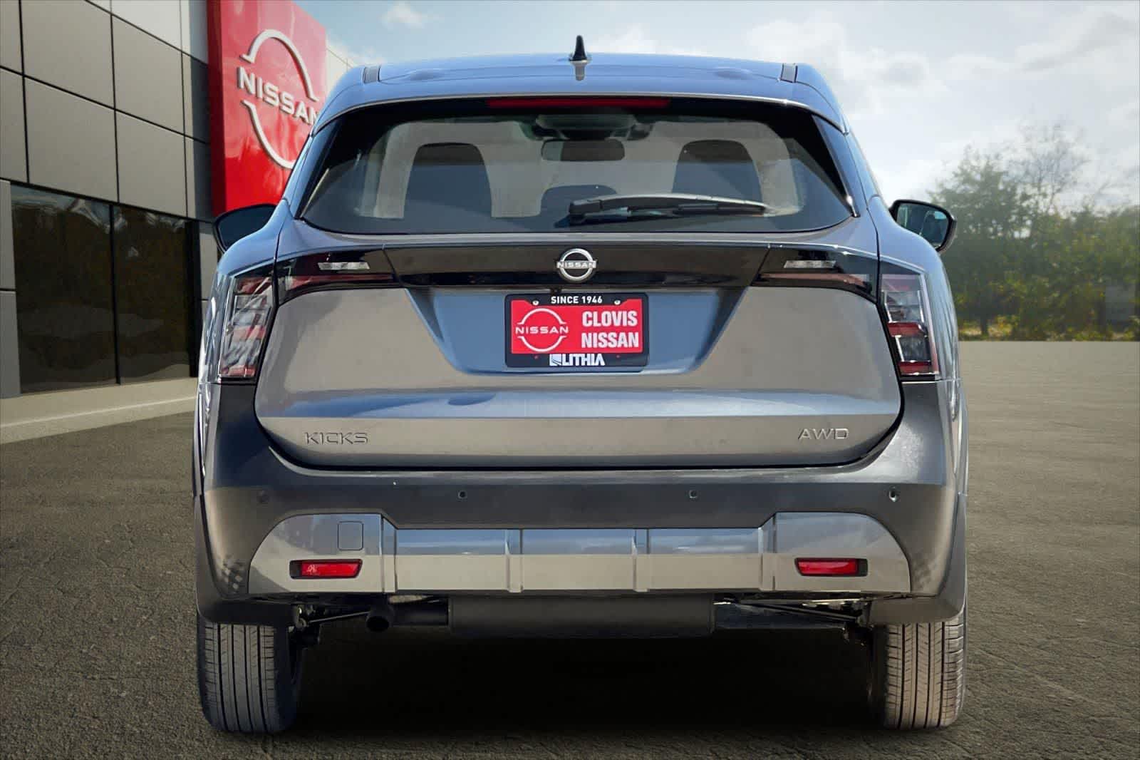 Thumbnail: 2026 Nissan Kicks - 8