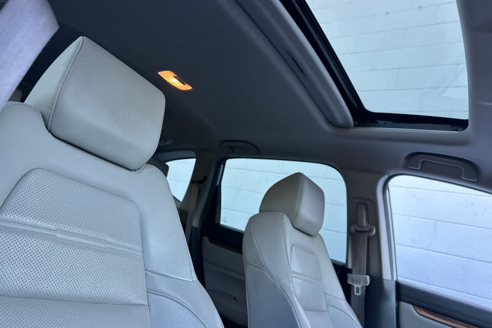 Thumbnail: 2017 Honda CR-V - 18