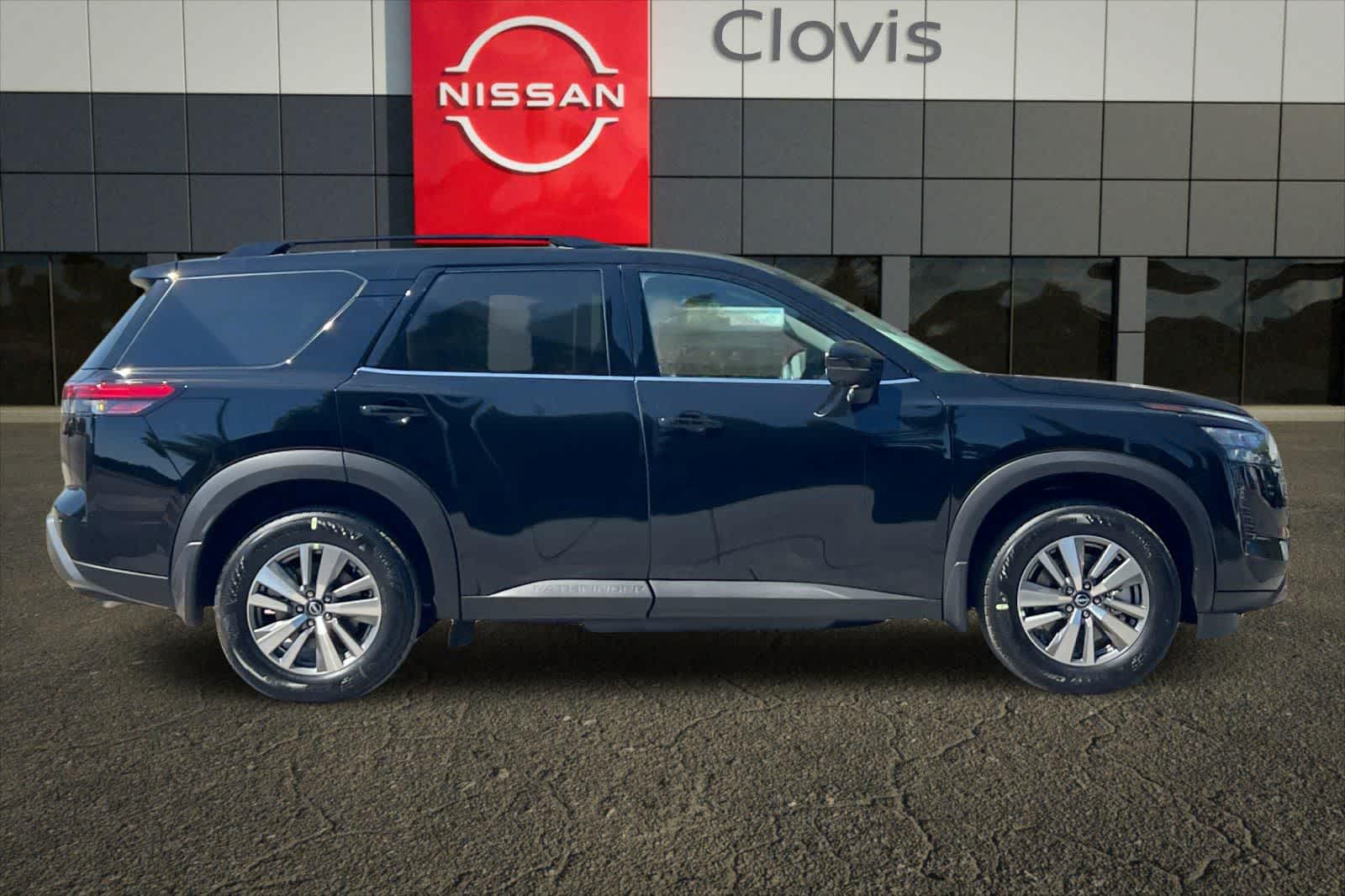 Thumbnail: 2026 Nissan Pathfinder - 9