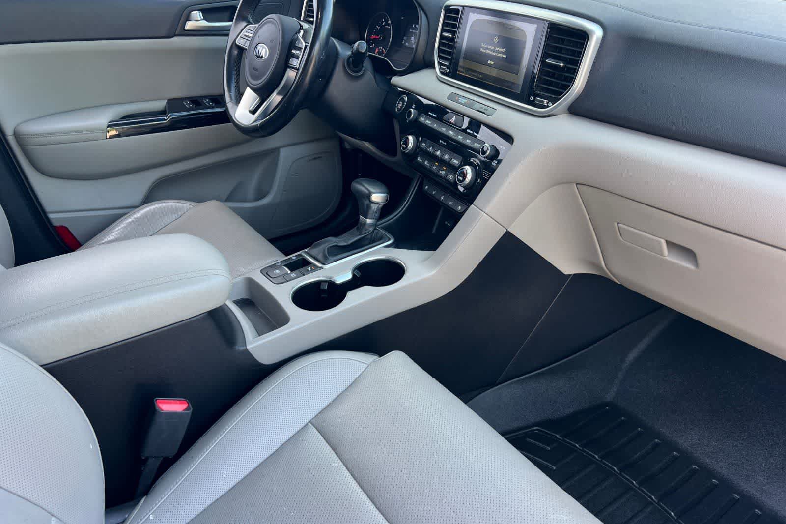 Thumbnail: 2020 Kia Sportage - 18