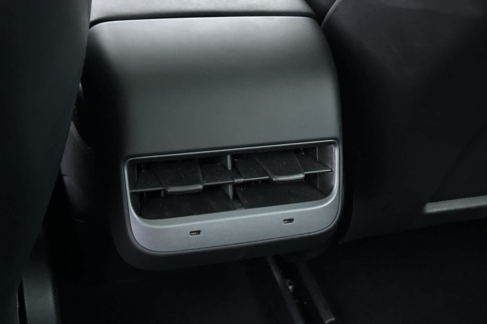 Thumbnail: 2023 Tesla Model 3 - 15