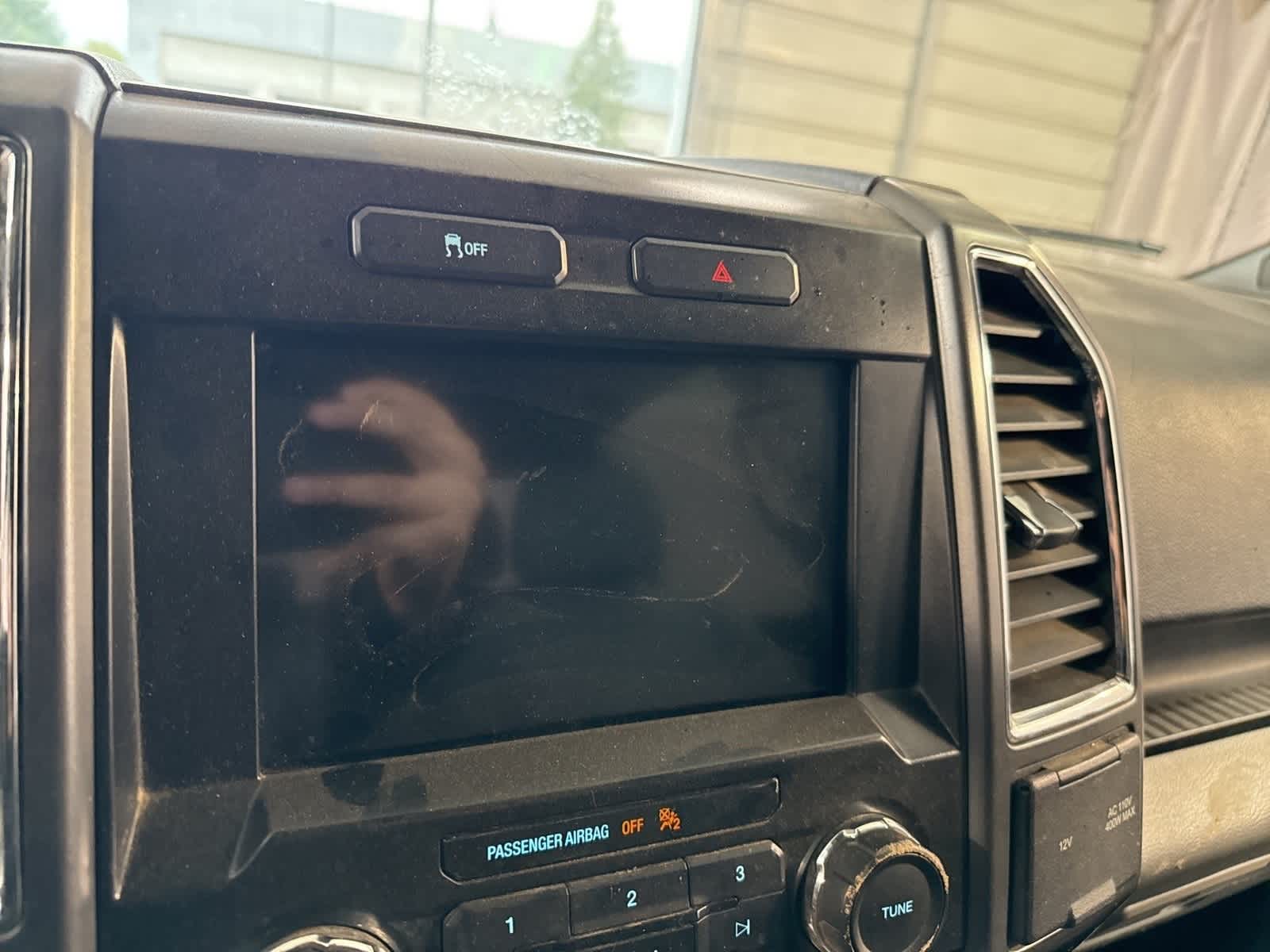Thumbnail: 2016 Ford F-150 - 22