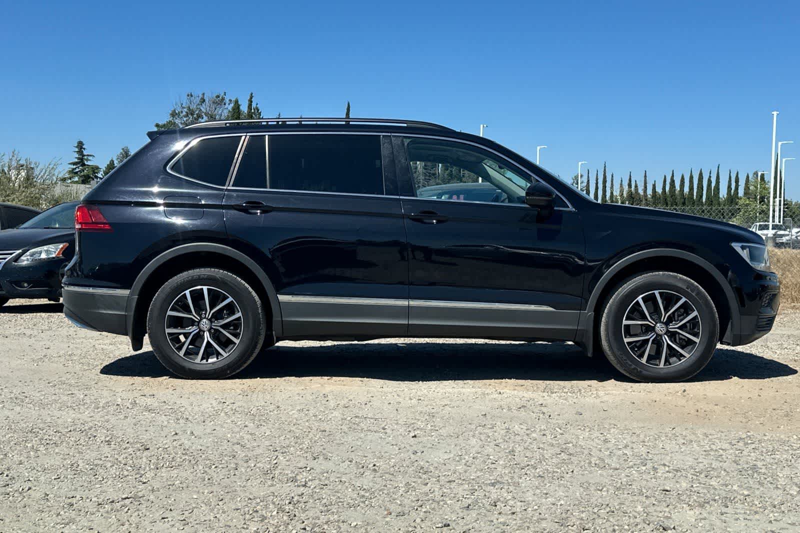 Thumbnail: 2021 Volkswagen Tiguan - 9