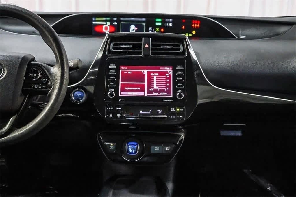 2022 Toyota Prius L Eco 9