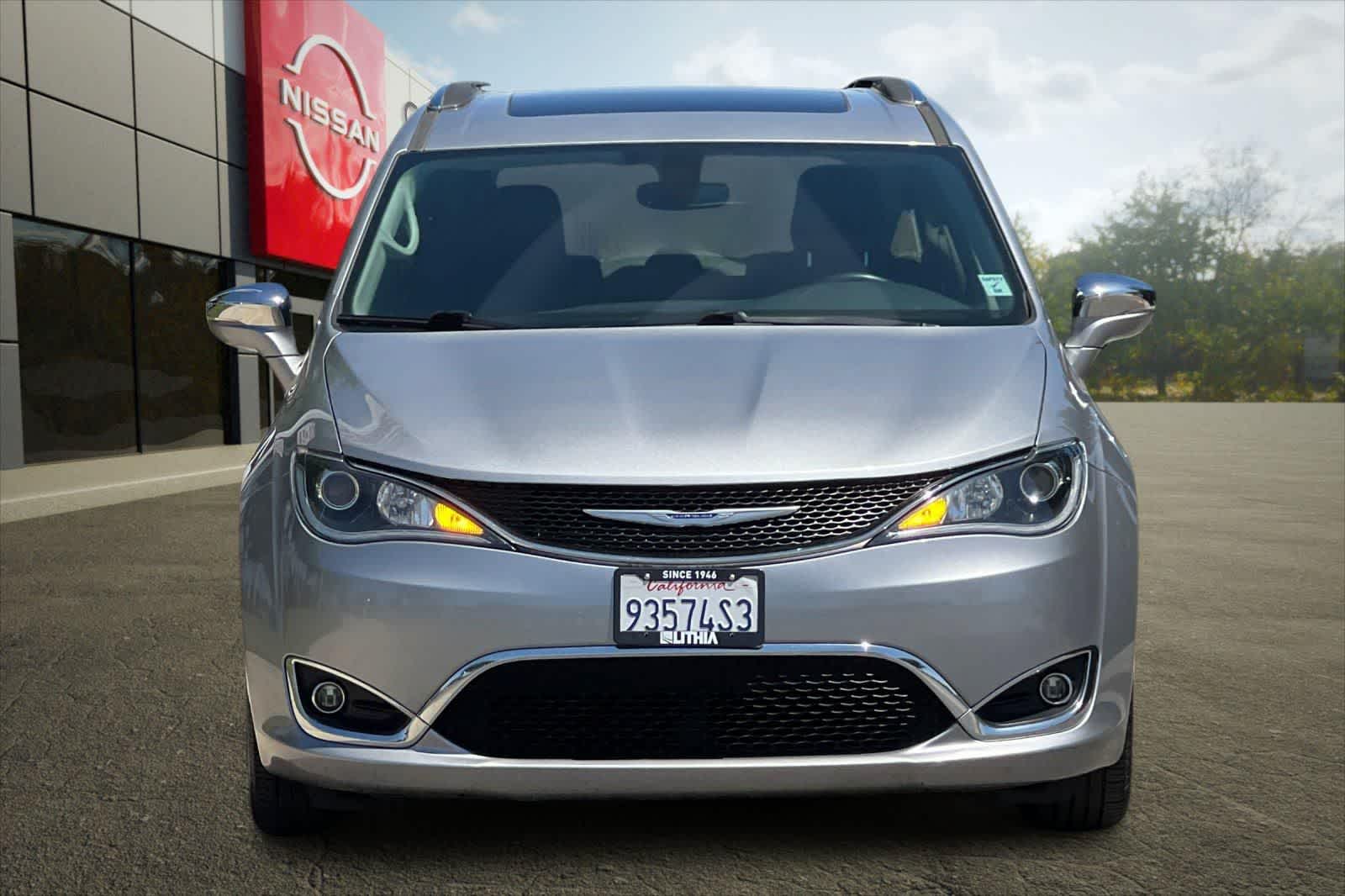 Thumbnail: 2020 Chrysler Pacifica - 11
