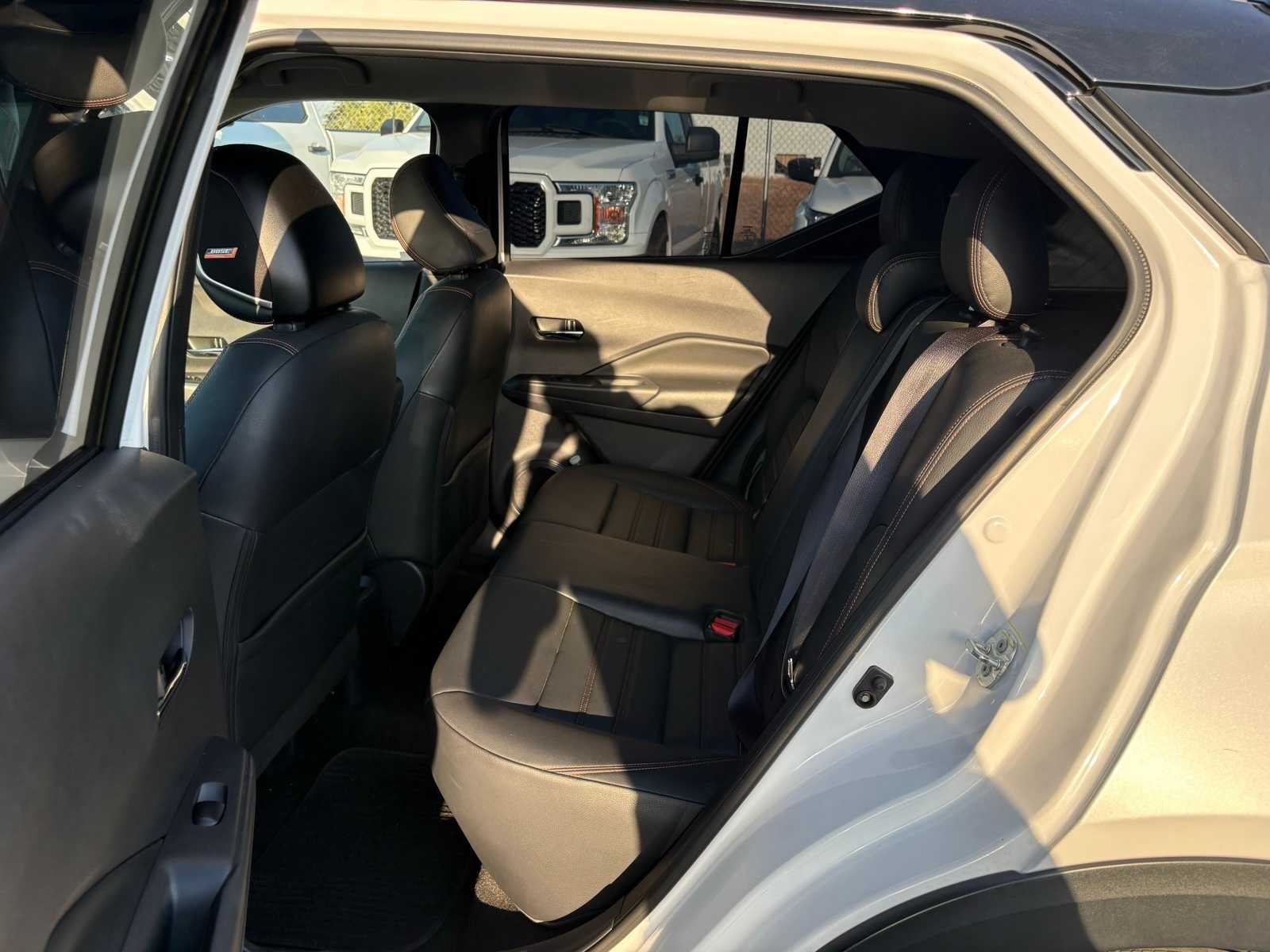 Thumbnail: 2019 Nissan Kicks - 4