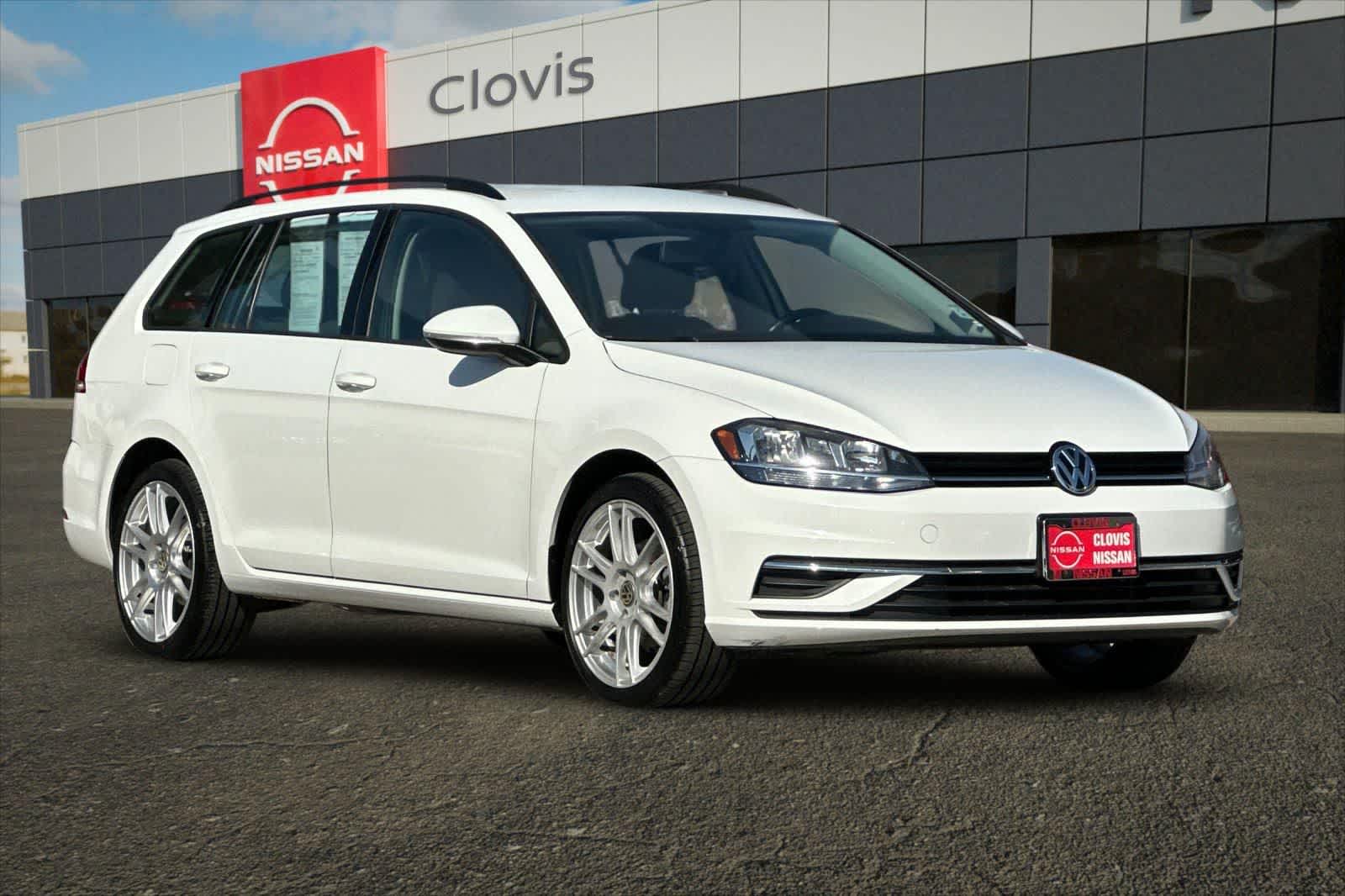 Thumbnail: 2019 Volkswagen e-Golf - 10