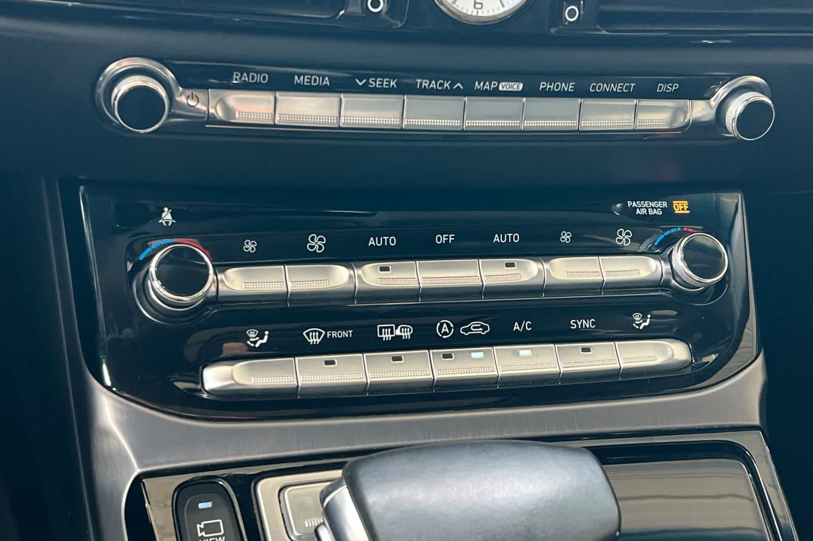 Thumbnail: 2019 Genesis G90 - 22