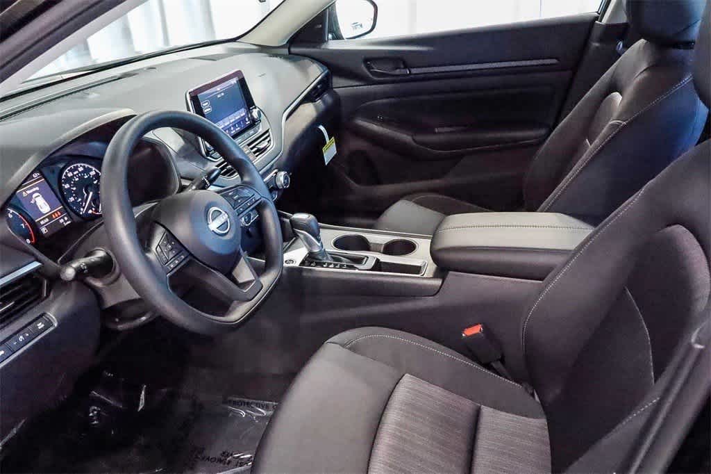 Thumbnail: 2025 Nissan Altima - 17