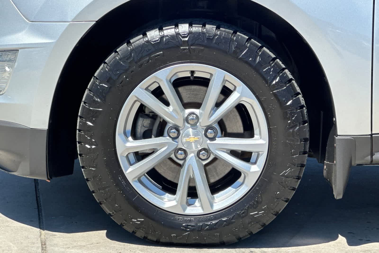 Thumbnail: 2016 Chevrolet Equinox - 12