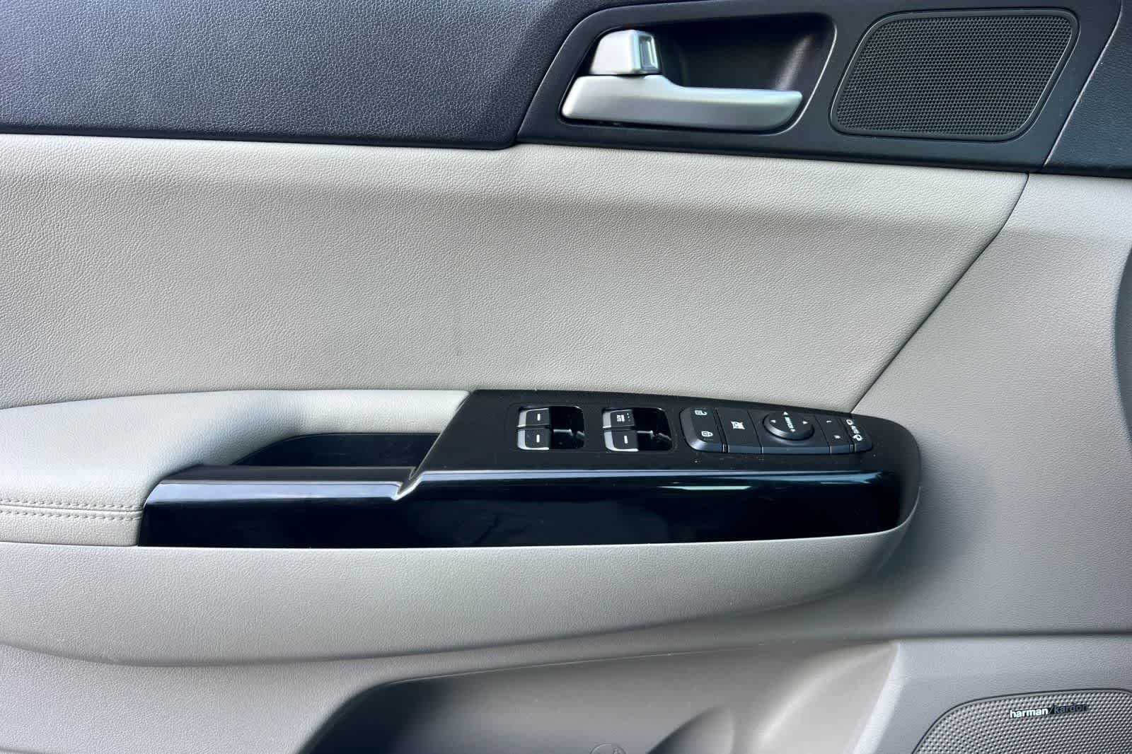 Thumbnail: 2020 Kia Sportage - 15