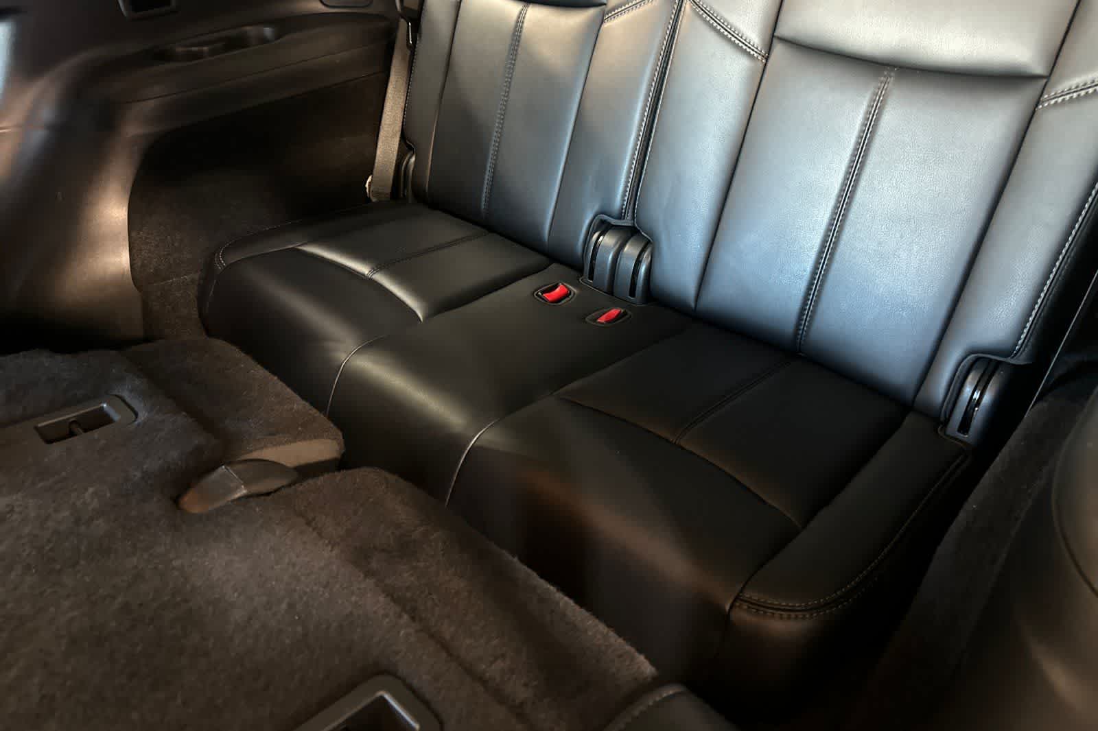 Thumbnail: 2019 Nissan Pathfinder - 17