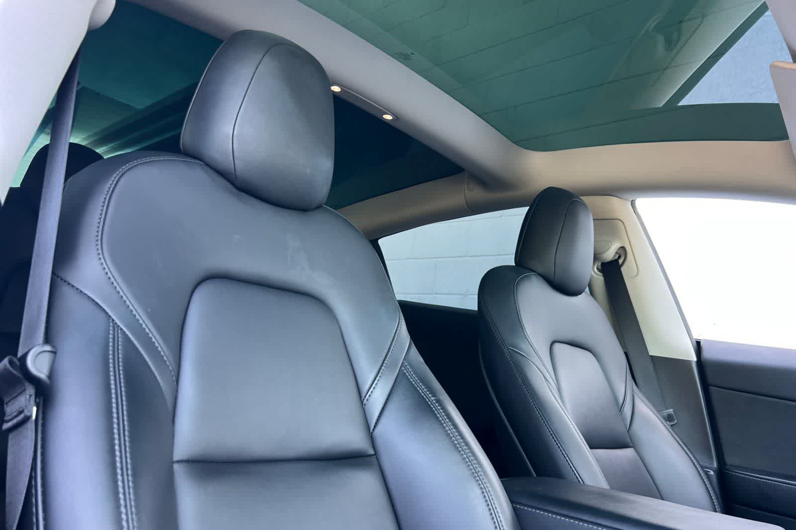 Thumbnail: 2023 Tesla Model 3 - 18