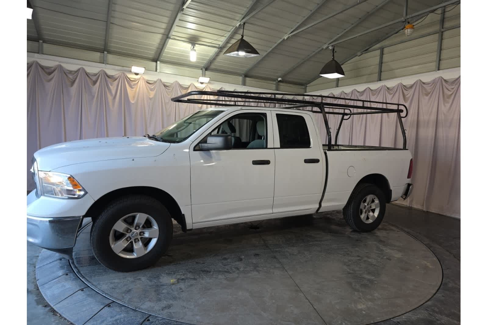 Thumbnail: 2022 RAM 1500 Classic - 6