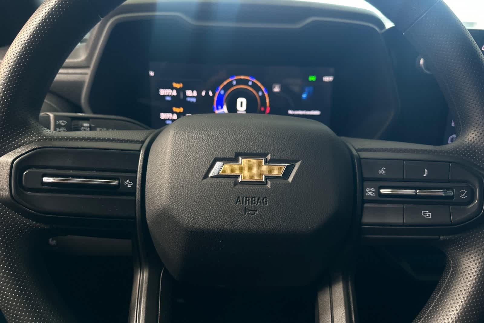 Thumbnail: 2024 Chevrolet Colorado - 25