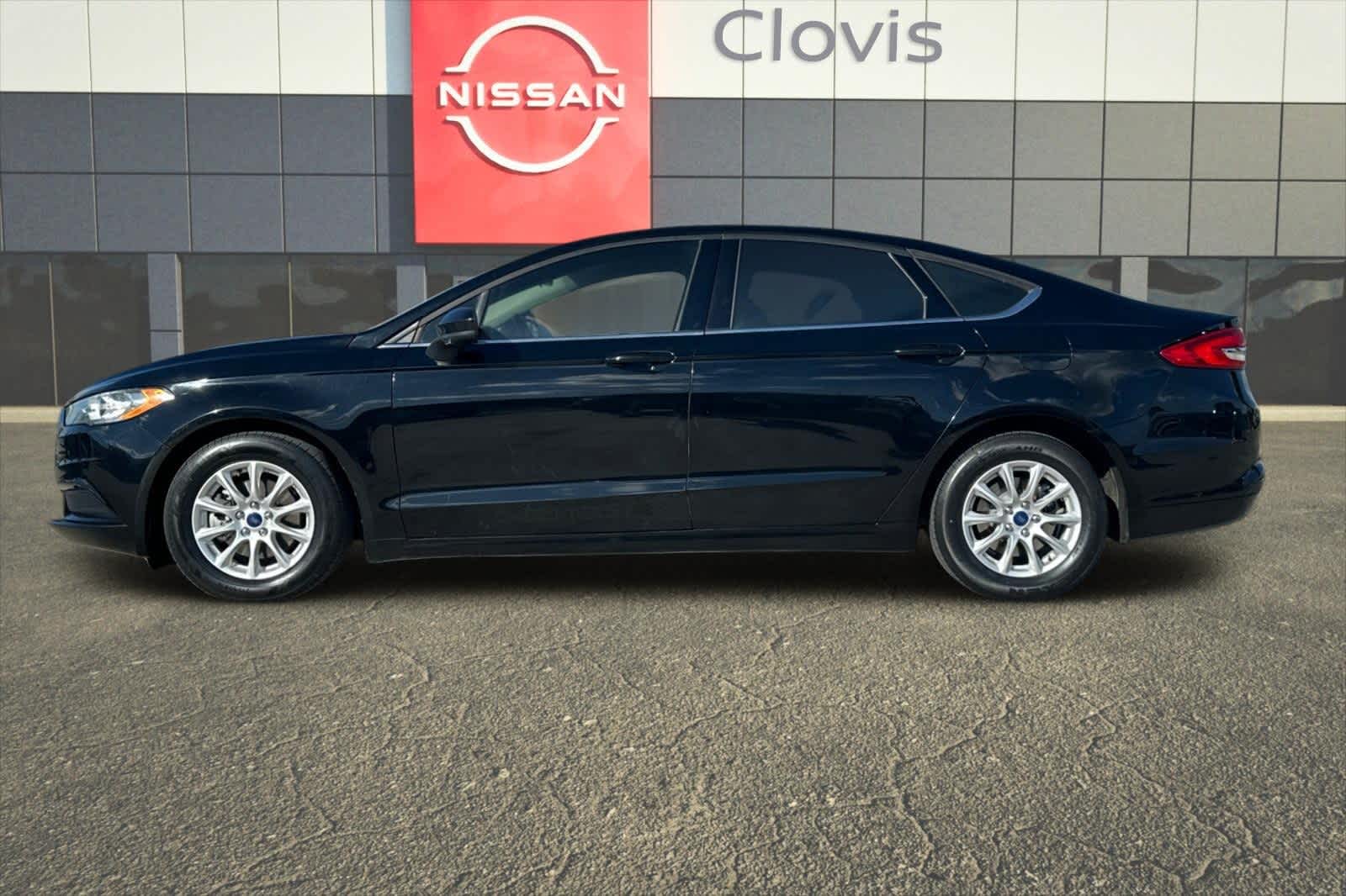 Thumbnail: 2017 Ford Fusion - 6