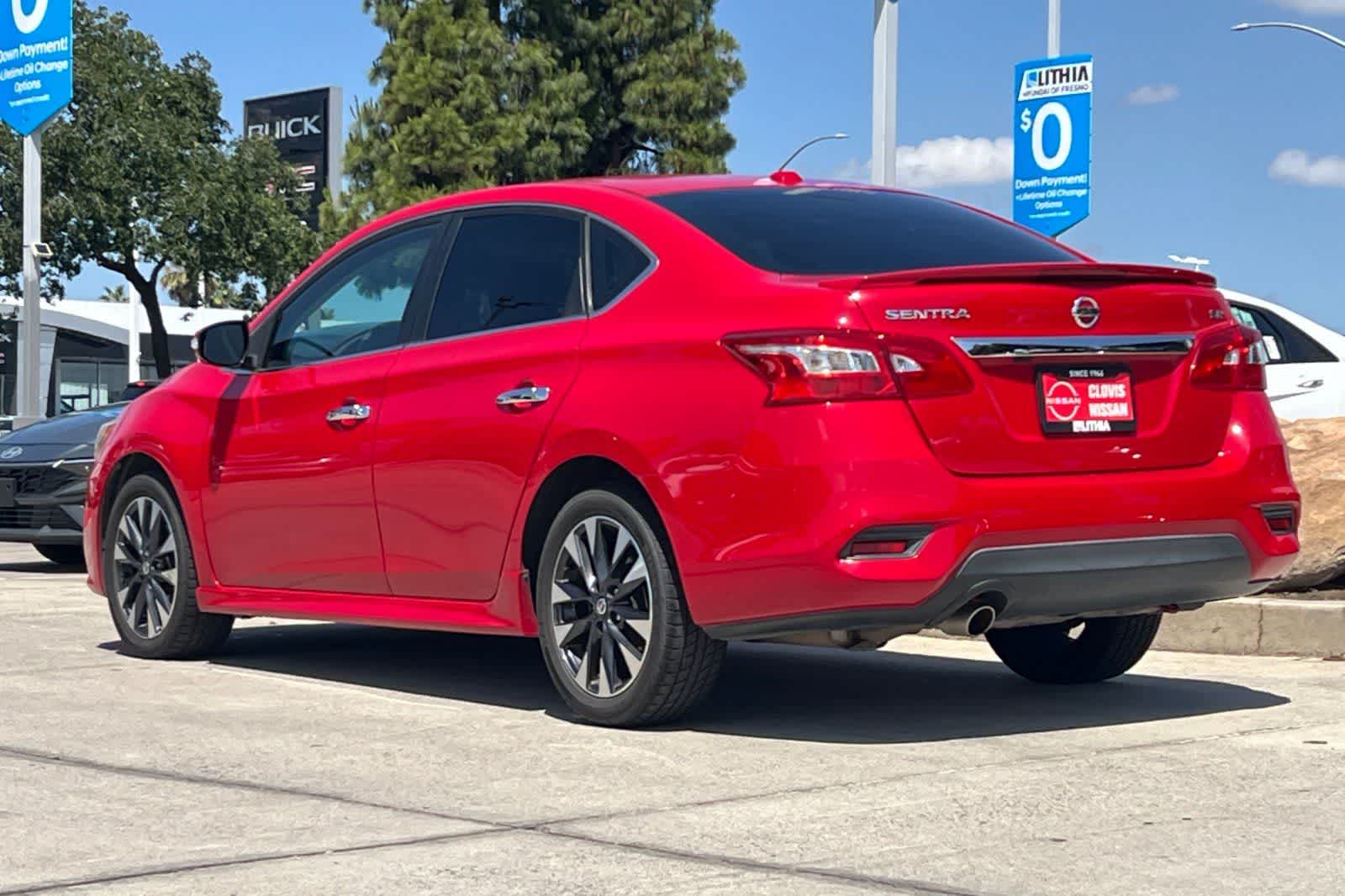 Thumbnail: 2016 Nissan Sentra - 7