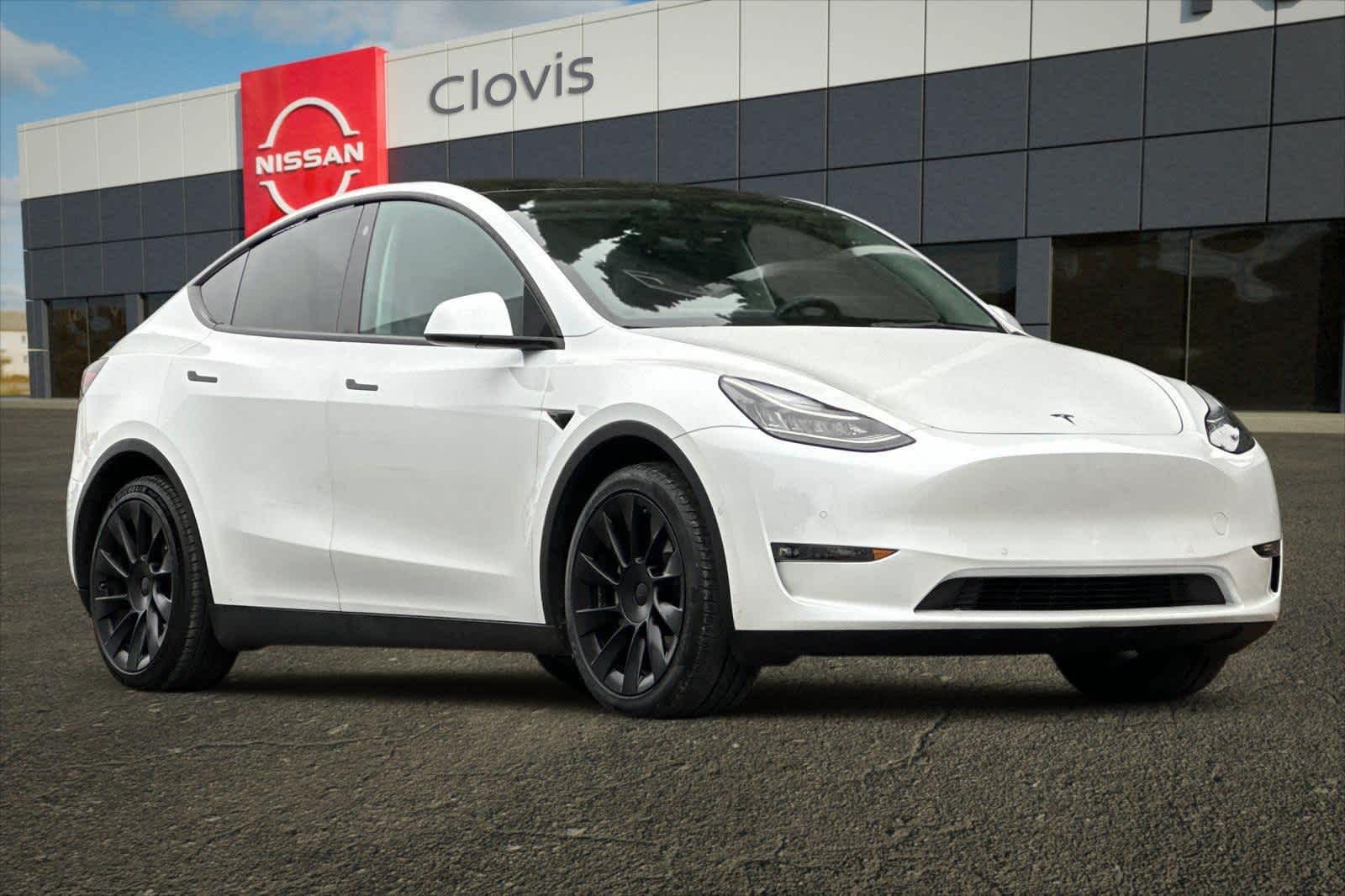 Thumbnail: 2022 Tesla Model Y - 10