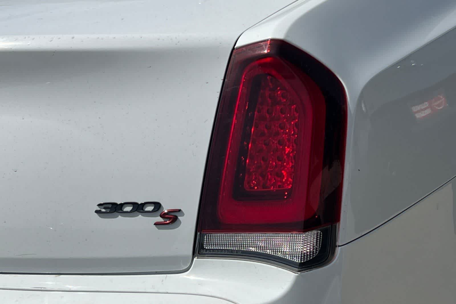 Thumbnail: 2023 Chrysler 300 - 13