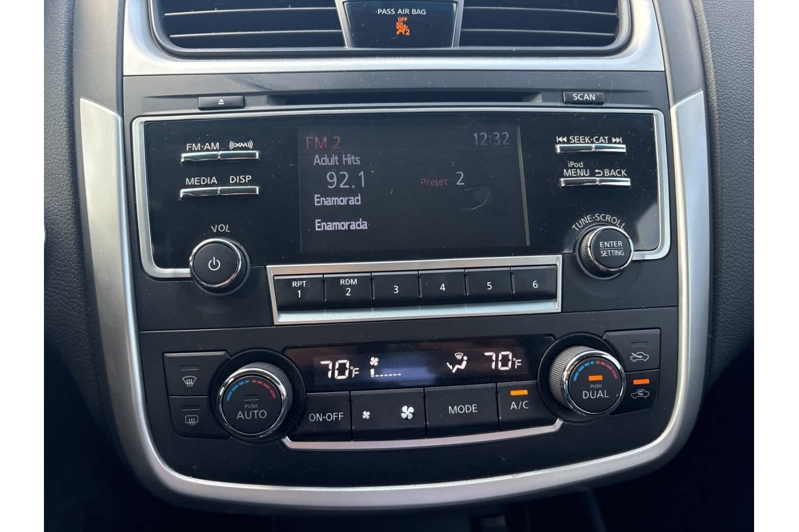 Thumbnail: 2017 Nissan Altima - 16