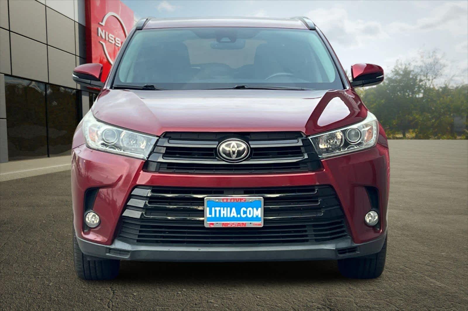 Thumbnail: 2017 Toyota Highlander - 11