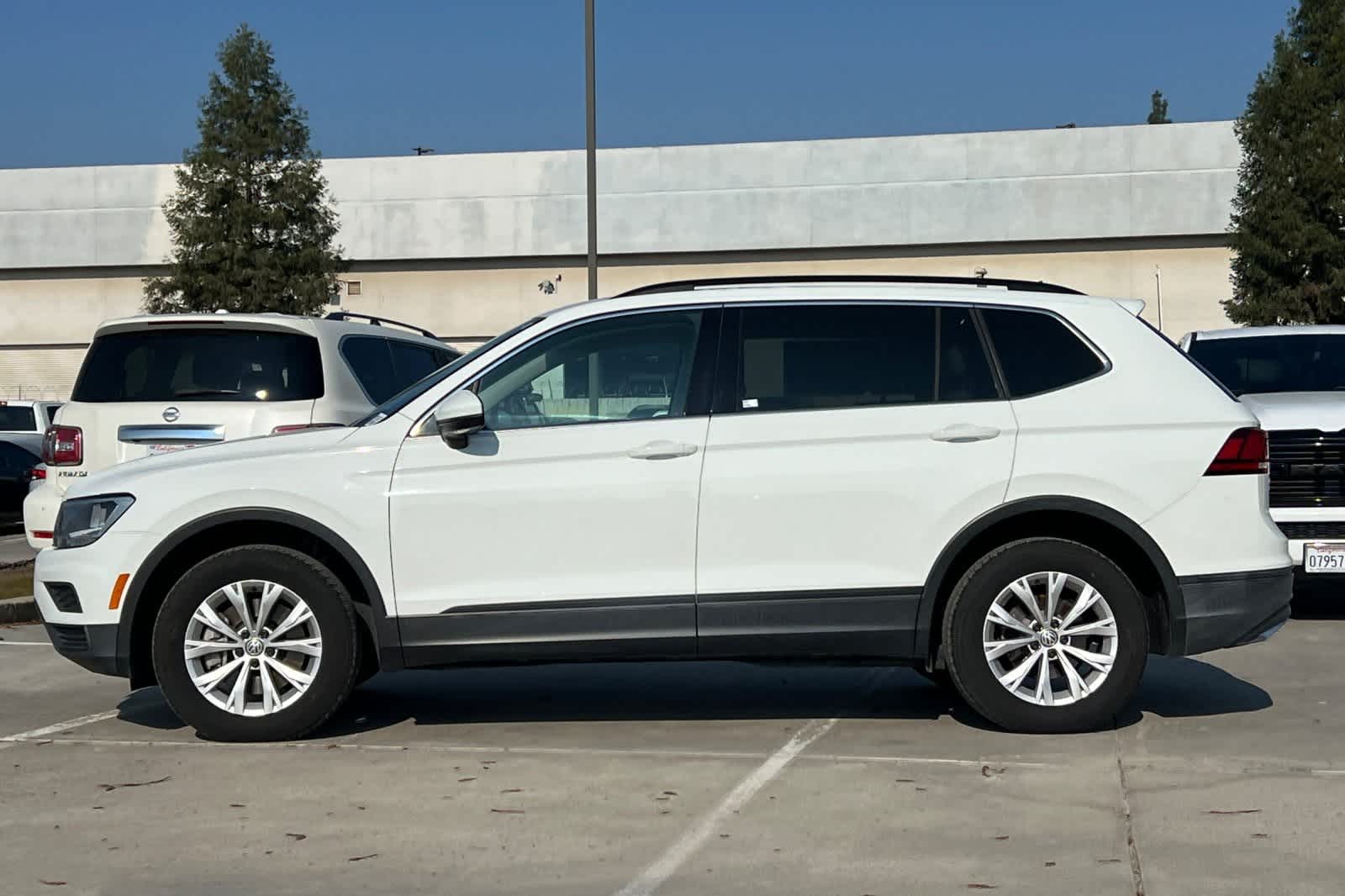 Thumbnail: 2019 Volkswagen Tiguan - 6