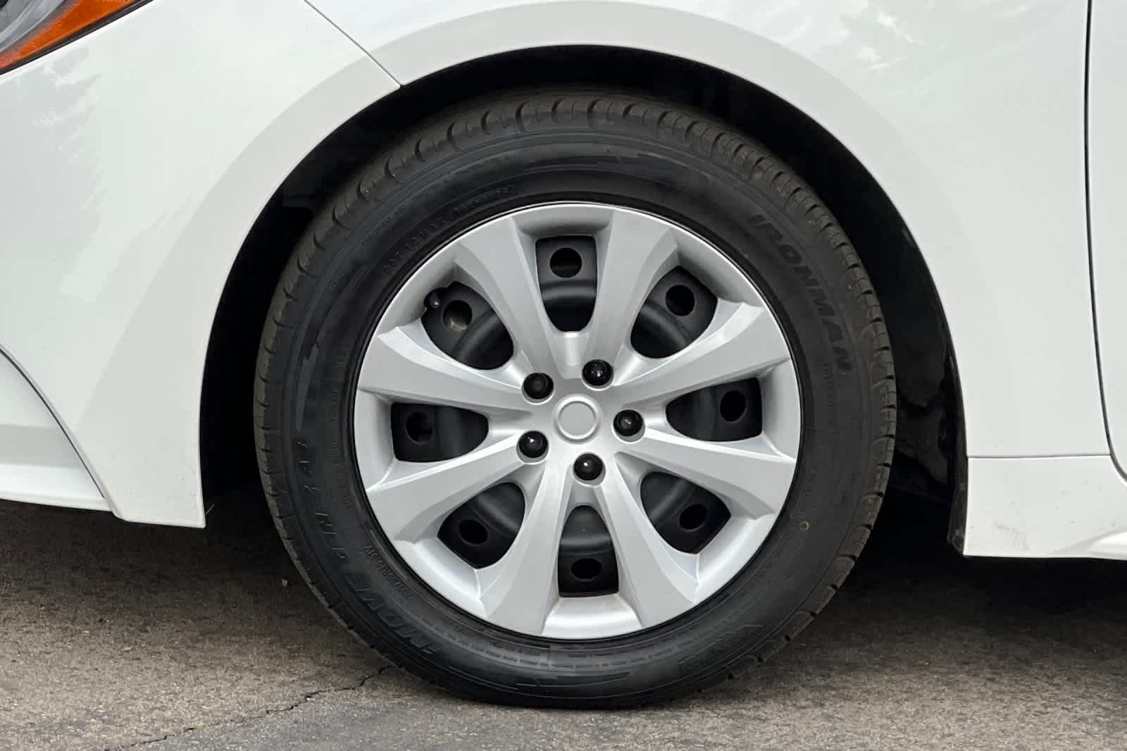 Thumbnail: 2023 Toyota Corolla - 33