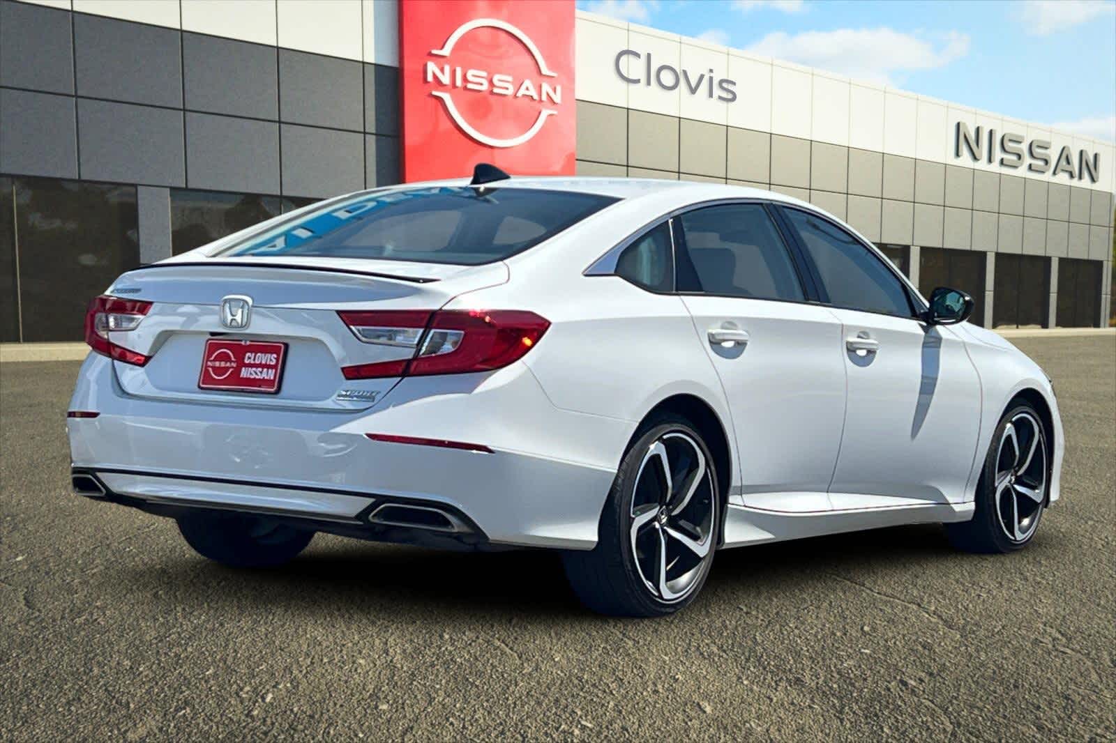 Thumbnail: 2022 Honda Accord - 3