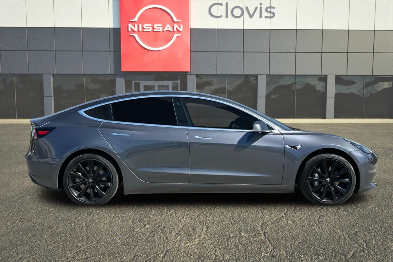 Thumbnail: 2018 Tesla Model 3 - 9