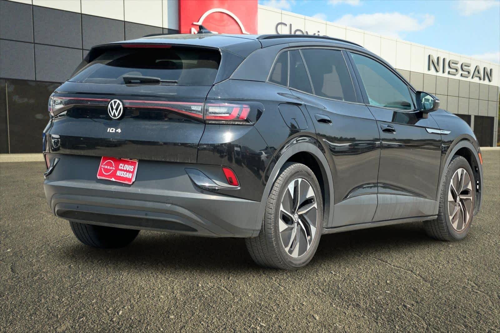 Thumbnail: 2022 Volkswagen ID.4 - 3