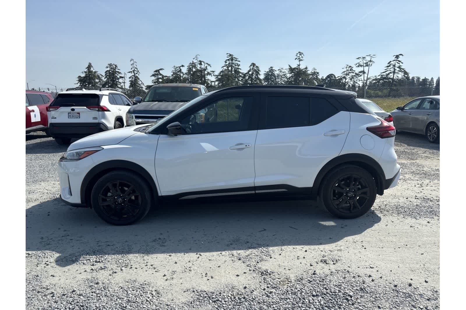 Thumbnail: 2023 Nissan Kicks - 6