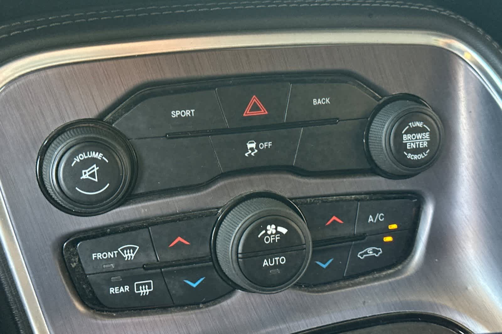 Thumbnail: 2016 Dodge Challenger - 21