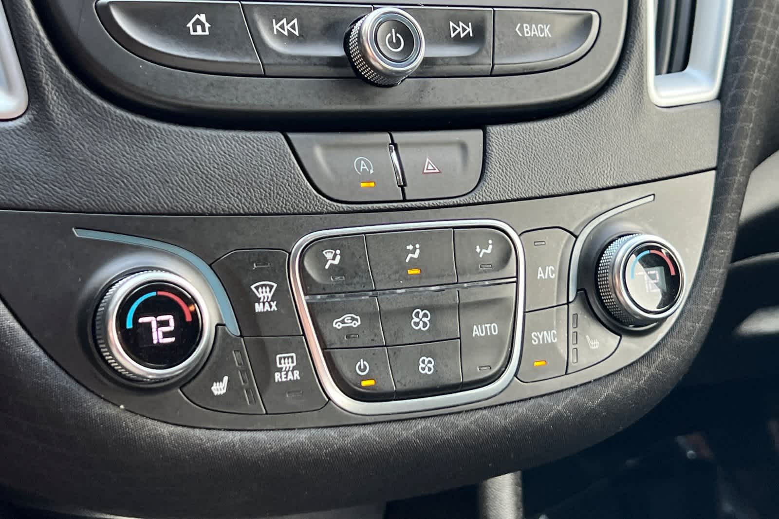 Thumbnail: 2024 Chevrolet Malibu - 23