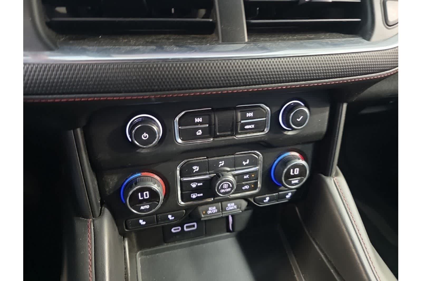 Thumbnail: 2021 Chevrolet Tahoe - 26