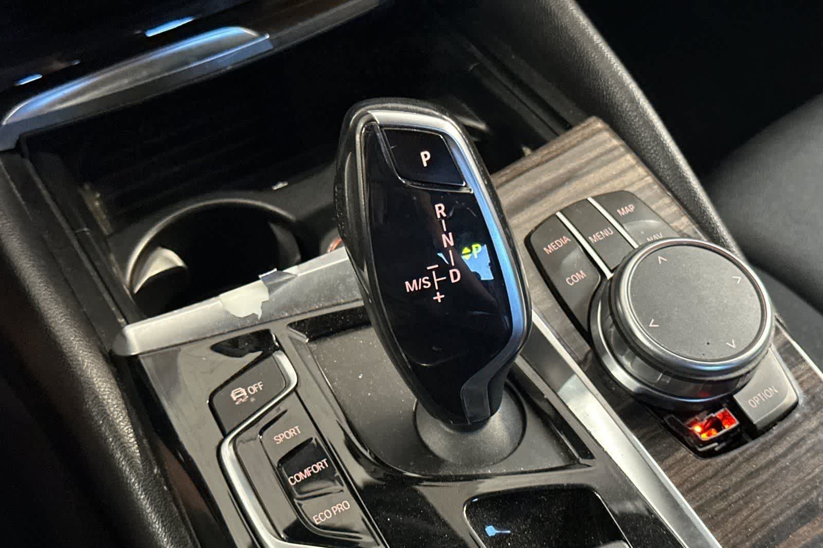 Thumbnail: 2018 BMW 5 Series - 23