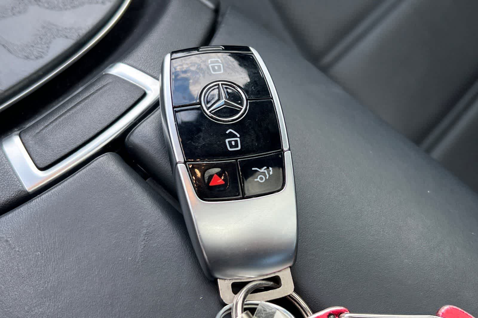 Thumbnail: 2022 Mercedes-Benz E-Class - 27