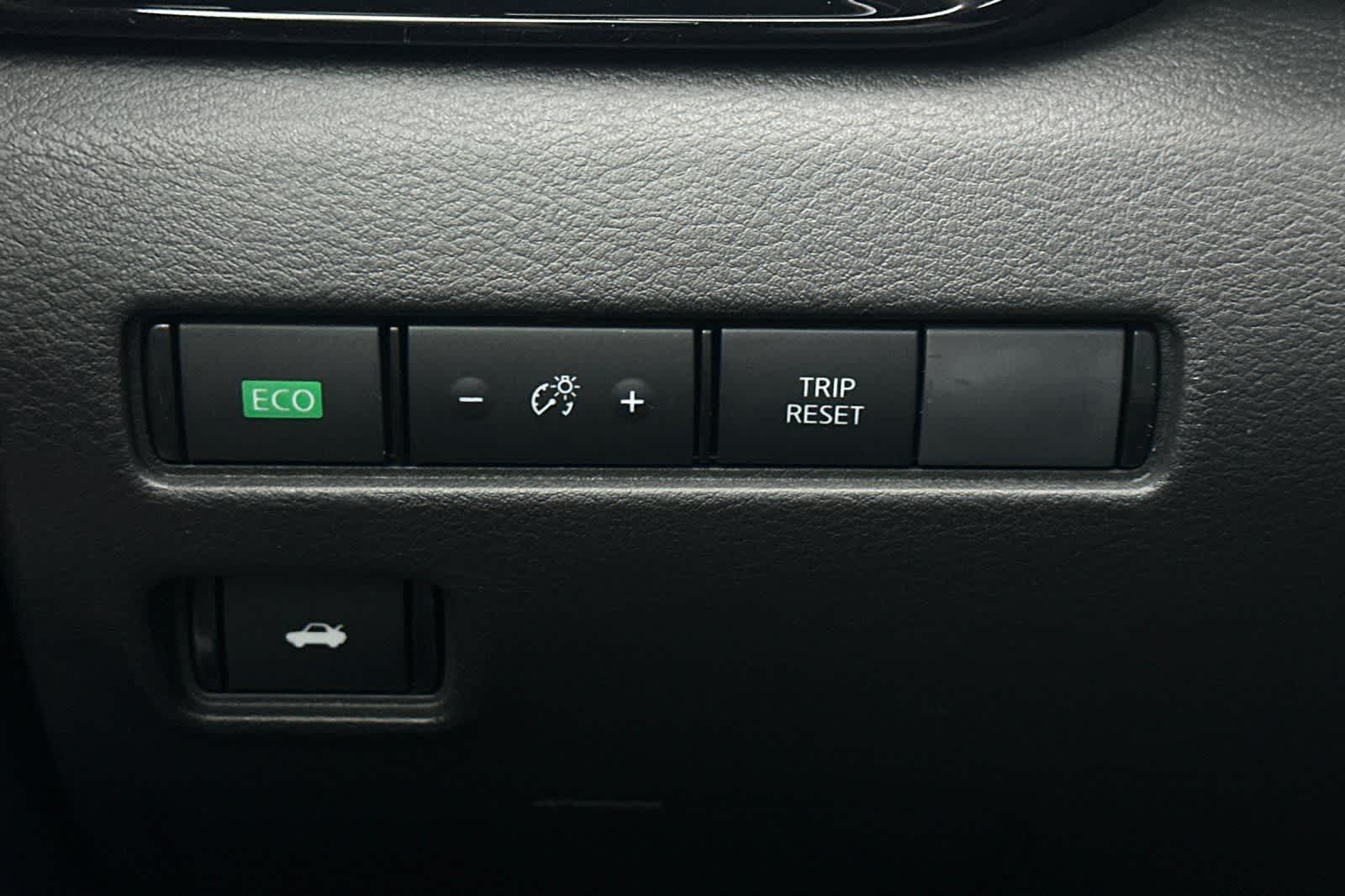 Thumbnail: 2025 Nissan Sentra - 27