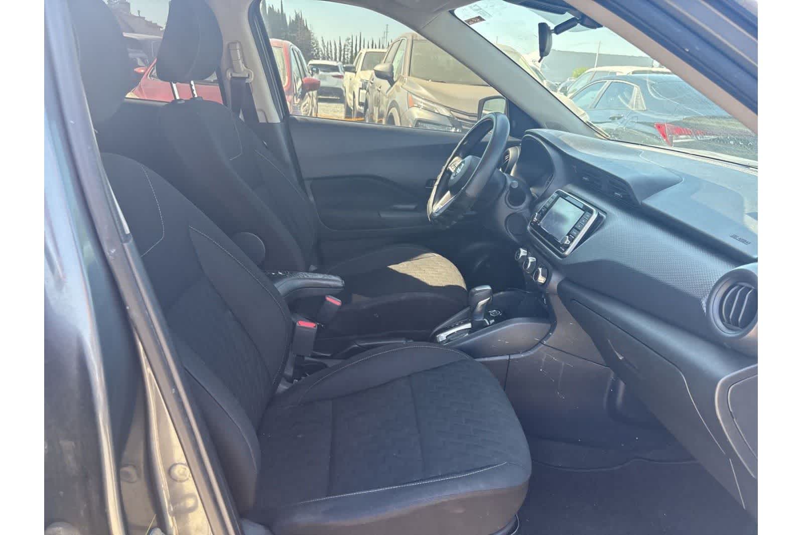 Thumbnail: 2021 Nissan Kicks - 14