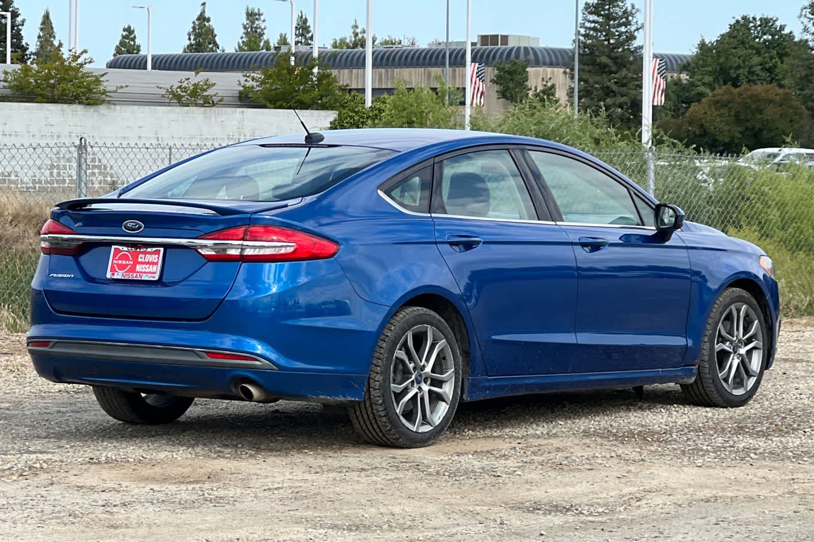 Thumbnail: 2017 Ford Fusion - 3