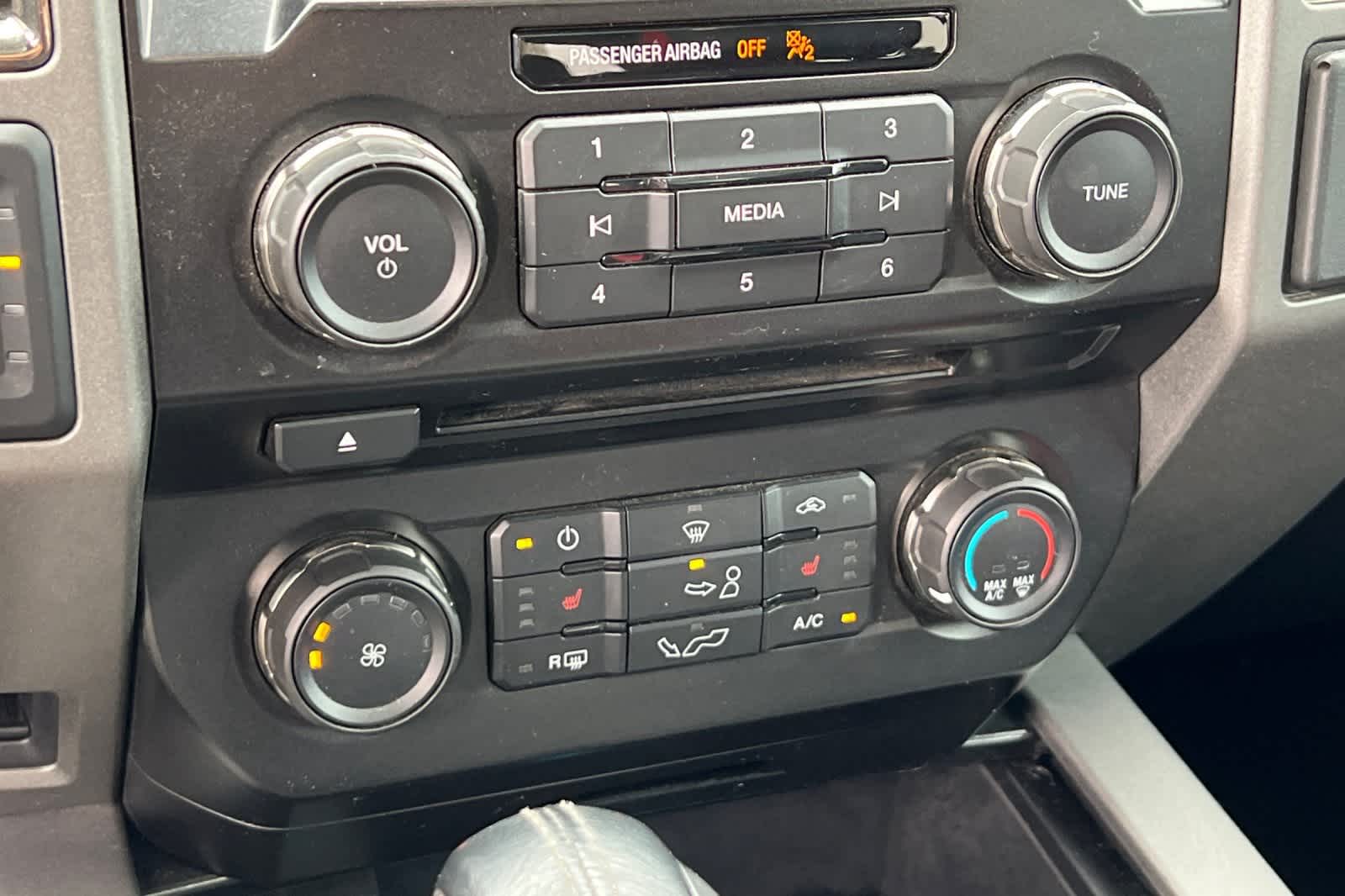 Thumbnail: 2017 Ford F-150 - 21