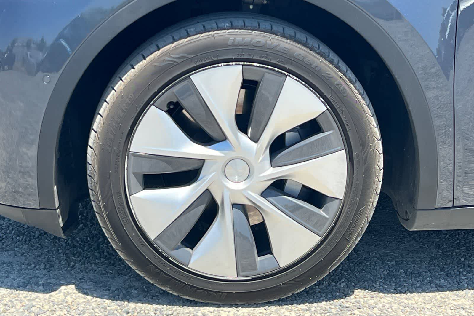 Thumbnail: 2020 Tesla Model Y - 12